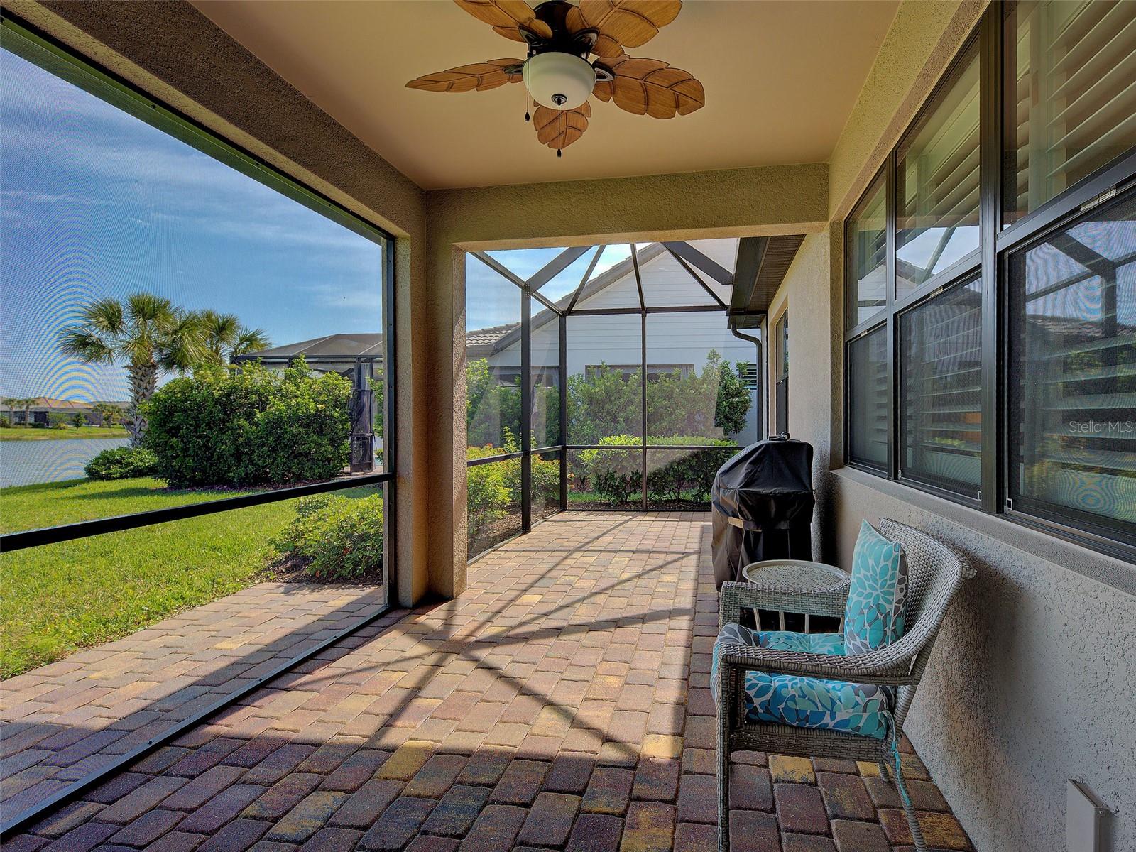 ISLANDWALK/THE WEST VLGS PH 8 - Residential