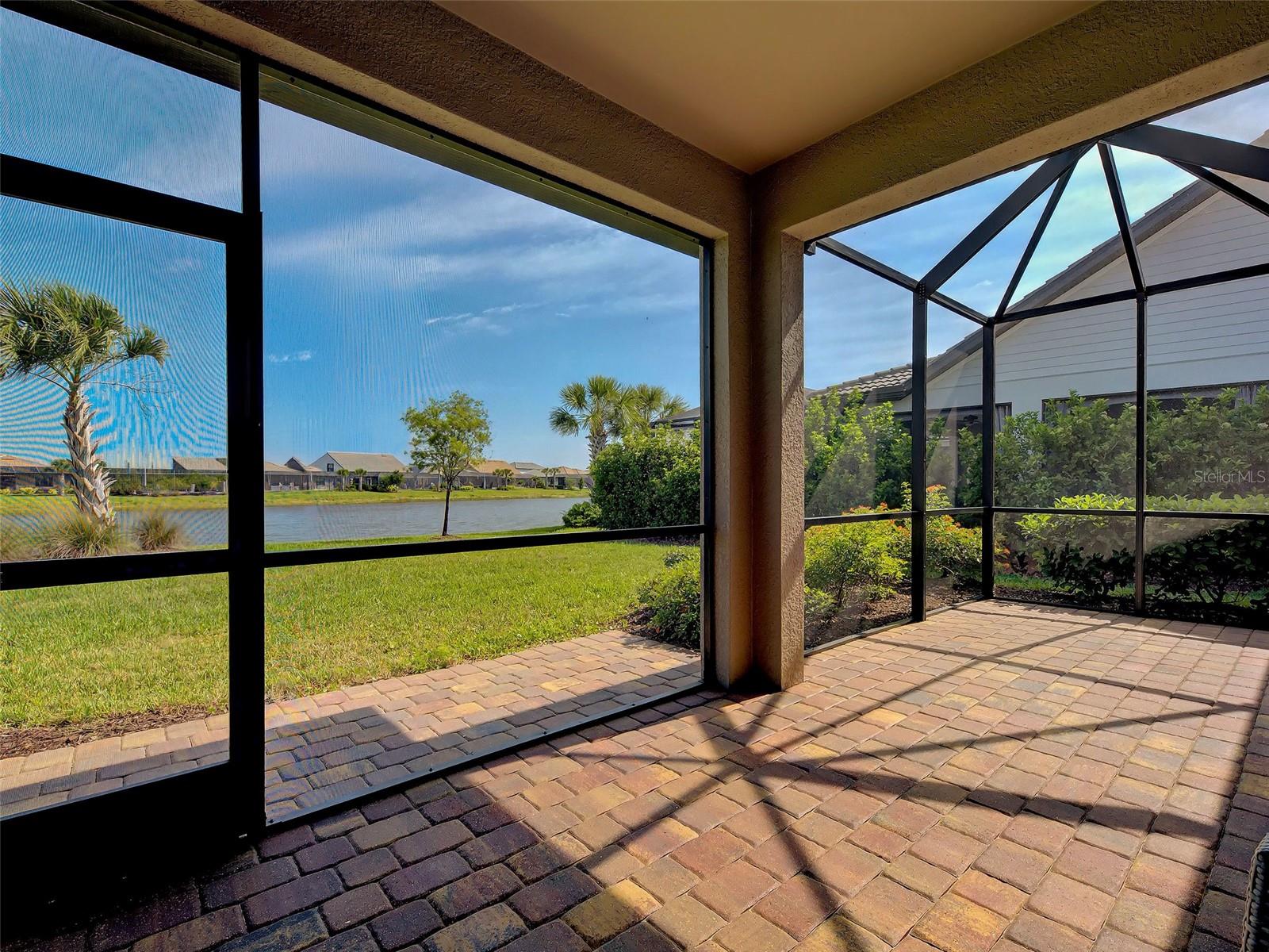 ISLANDWALK/THE WEST VLGS PH 8 - Residential