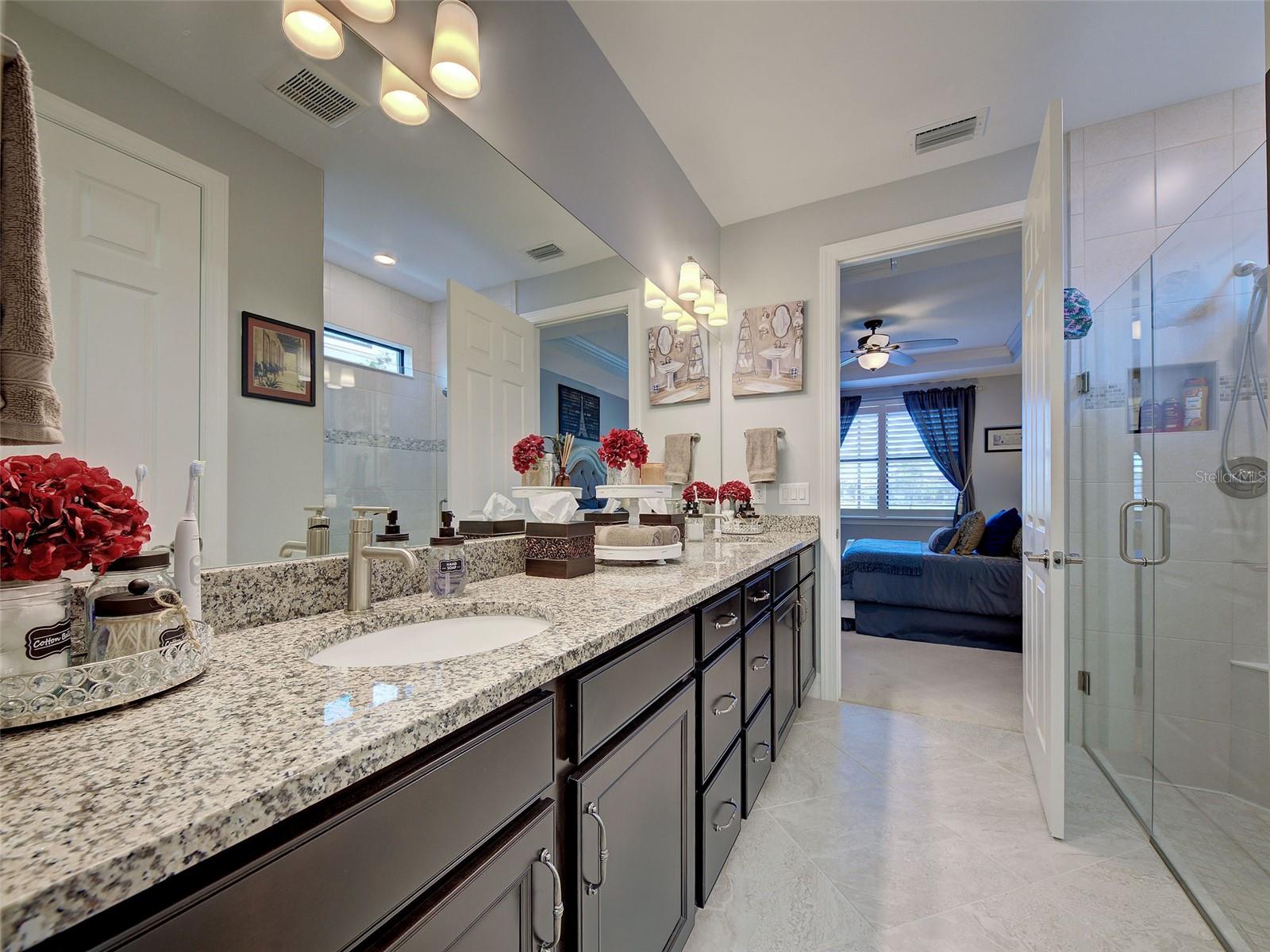 ISLANDWALK/THE WEST VLGS PH 8 - Residential