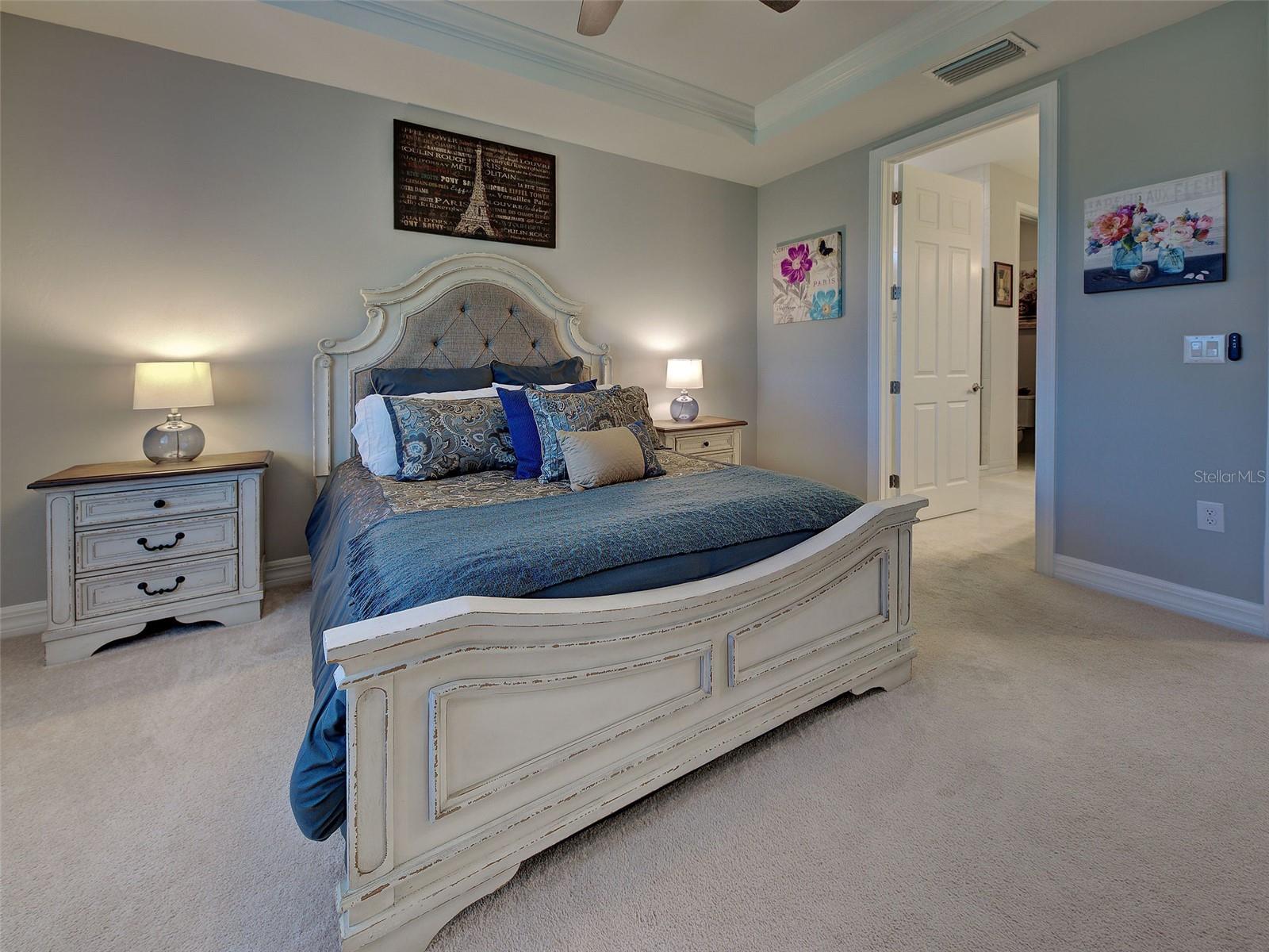 ISLANDWALK/THE WEST VLGS PH 8 - Residential