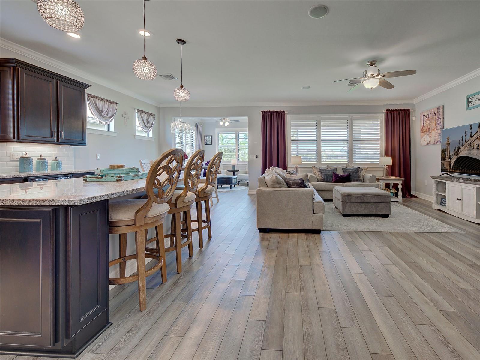 ISLANDWALK/THE WEST VLGS PH 8 - Residential