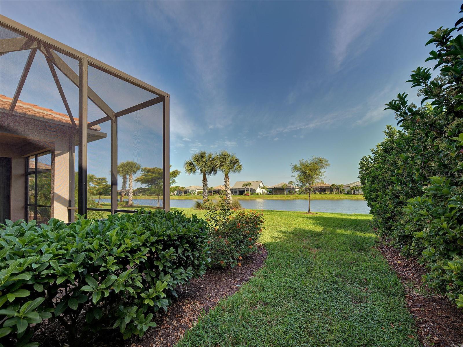 ISLANDWALK/THE WEST VLGS PH 8 - Residential