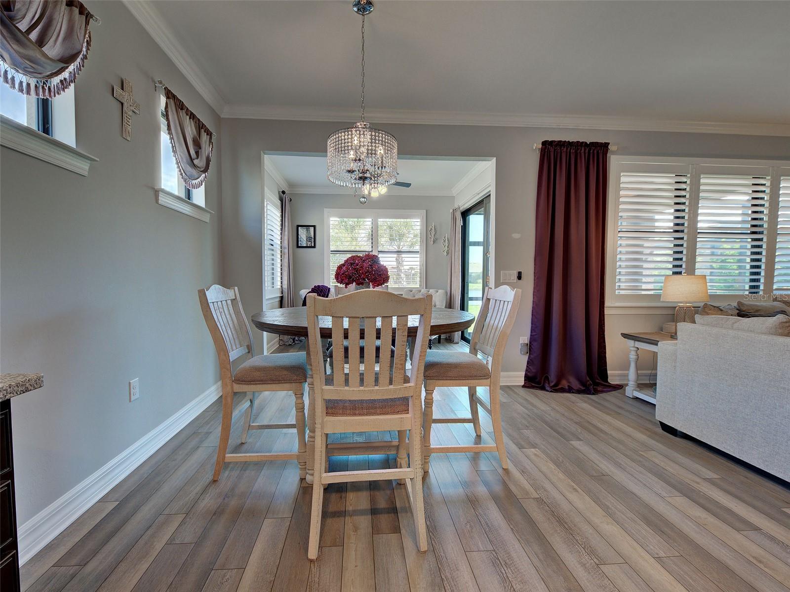 ISLANDWALK/THE WEST VLGS PH 8 - Residential