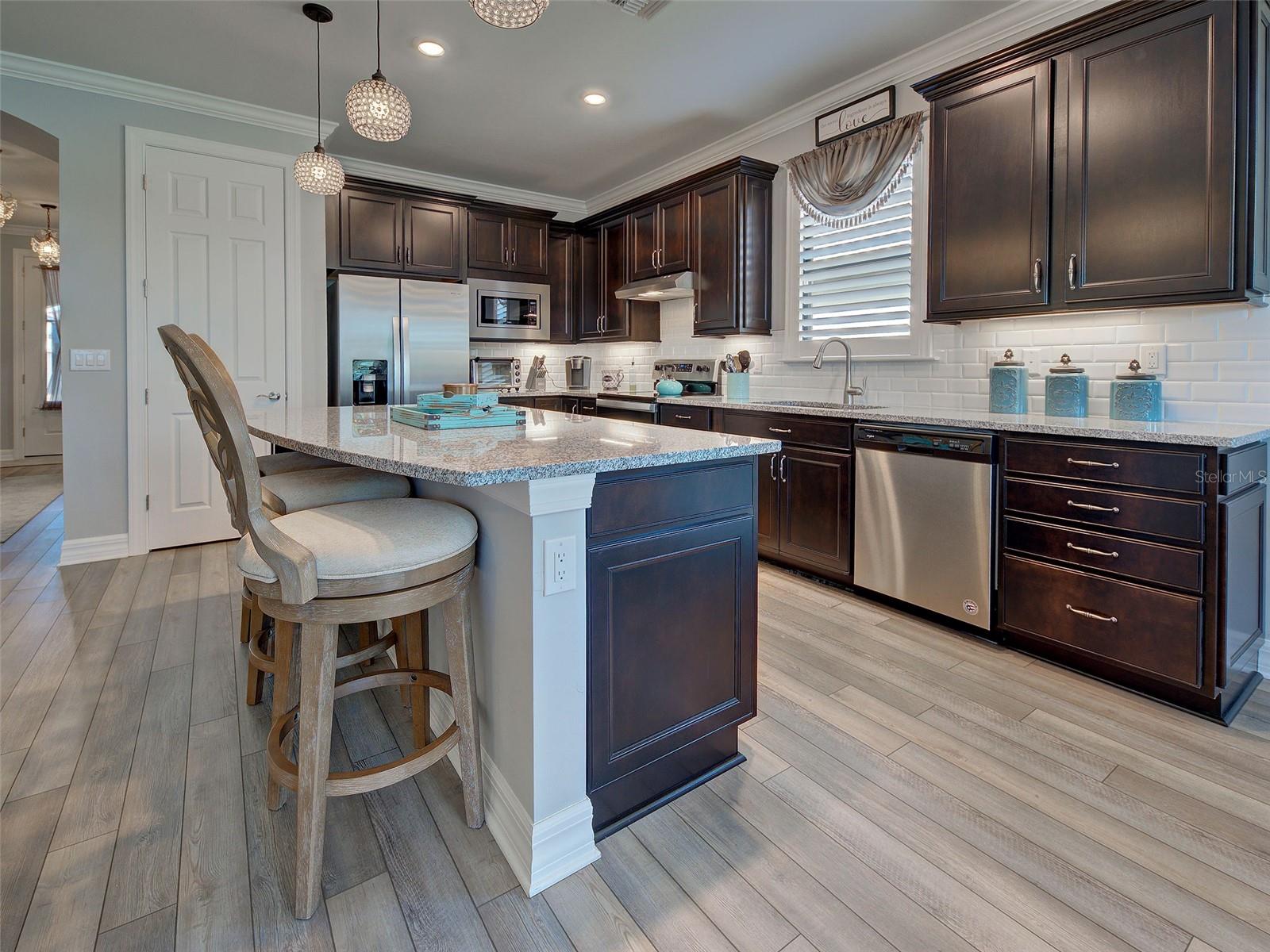 ISLANDWALK/THE WEST VLGS PH 8 - Residential