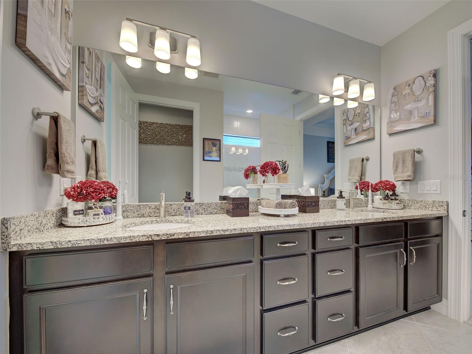 ISLANDWALK/THE WEST VLGS PH 8 - Residential