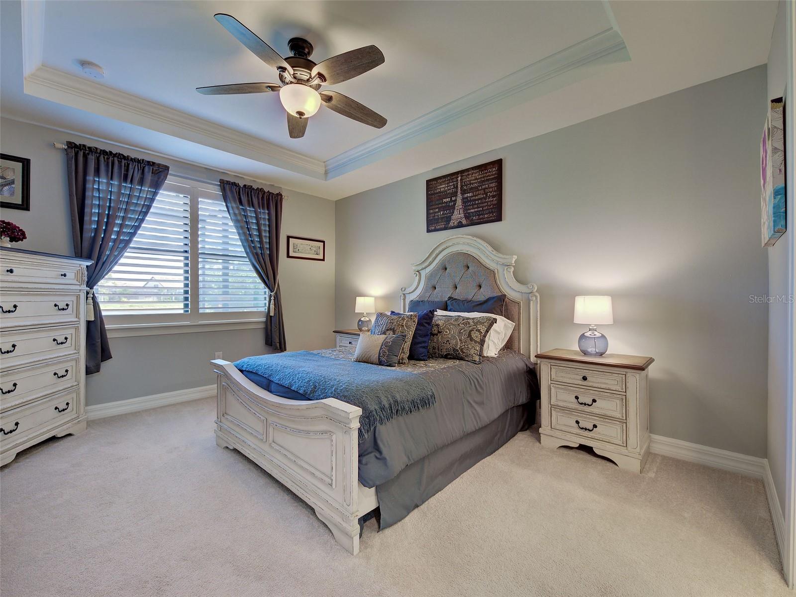 ISLANDWALK/THE WEST VLGS PH 8 - Residential