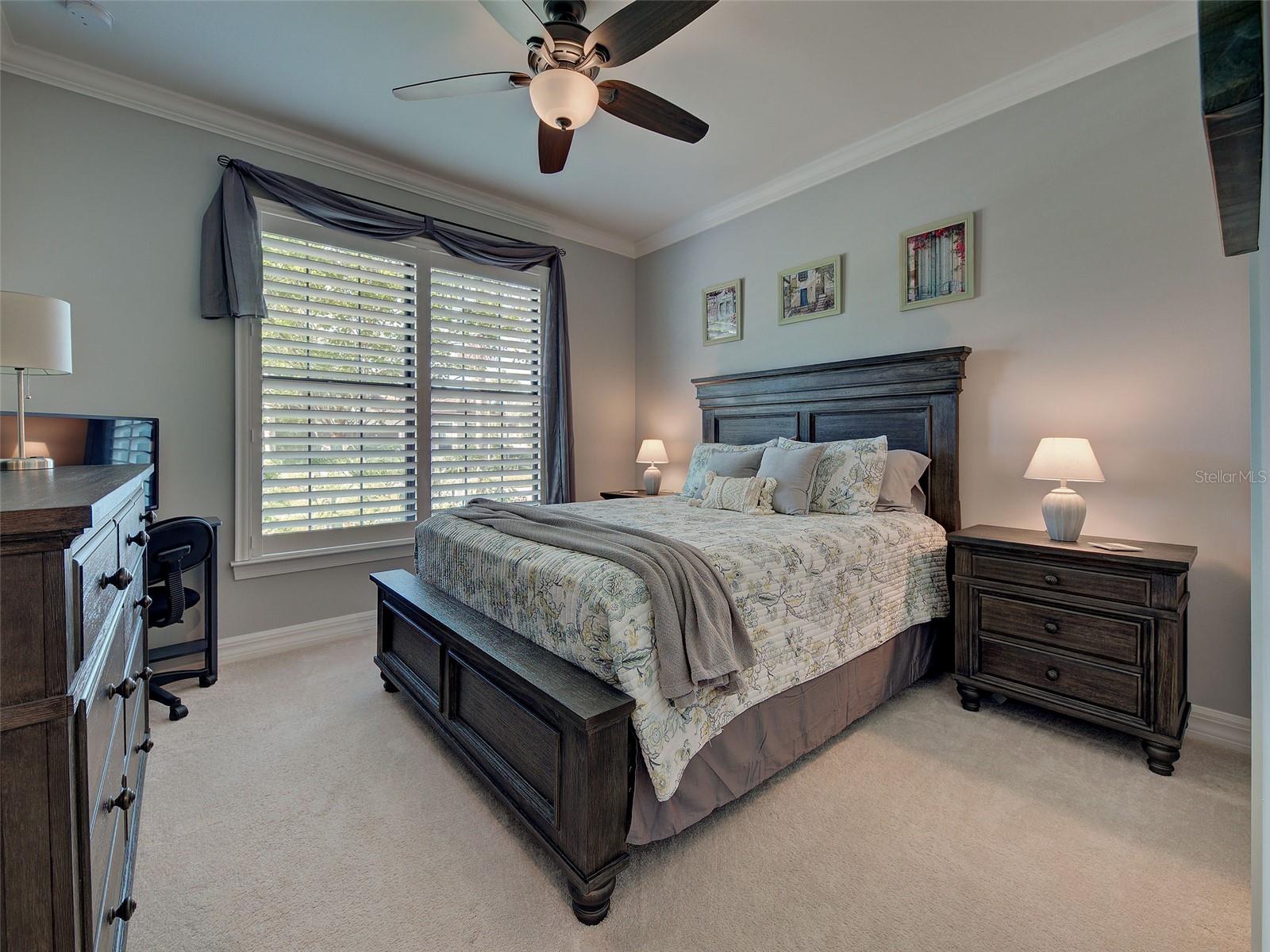 ISLANDWALK/THE WEST VLGS PH 8 - Residential