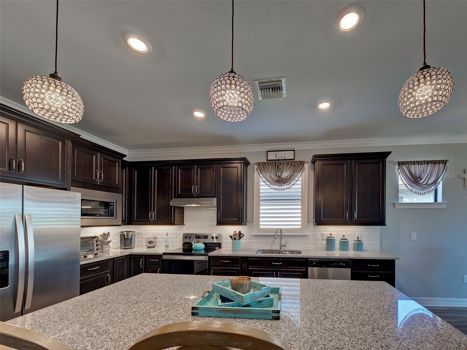 ISLANDWALK/THE WEST VLGS PH 8 - Residential