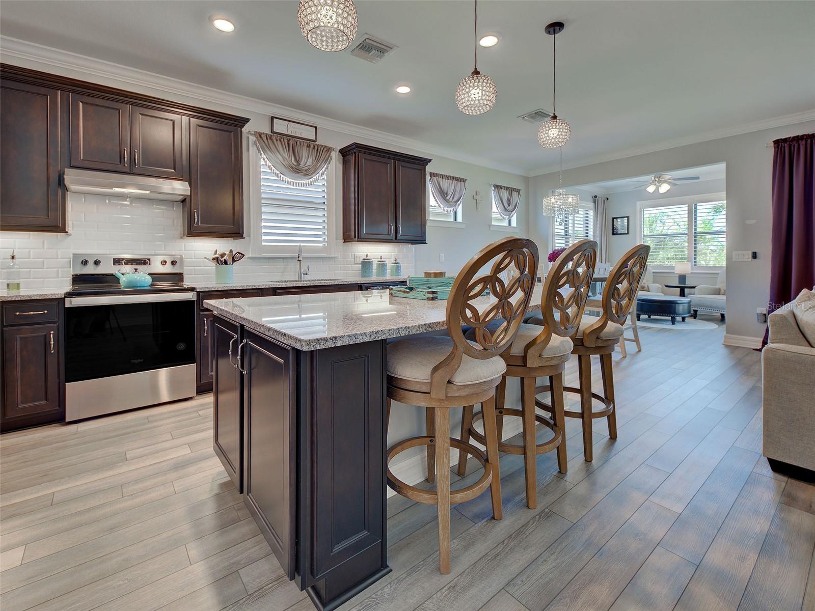 ISLANDWALK/THE WEST VLGS PH 8 - Residential