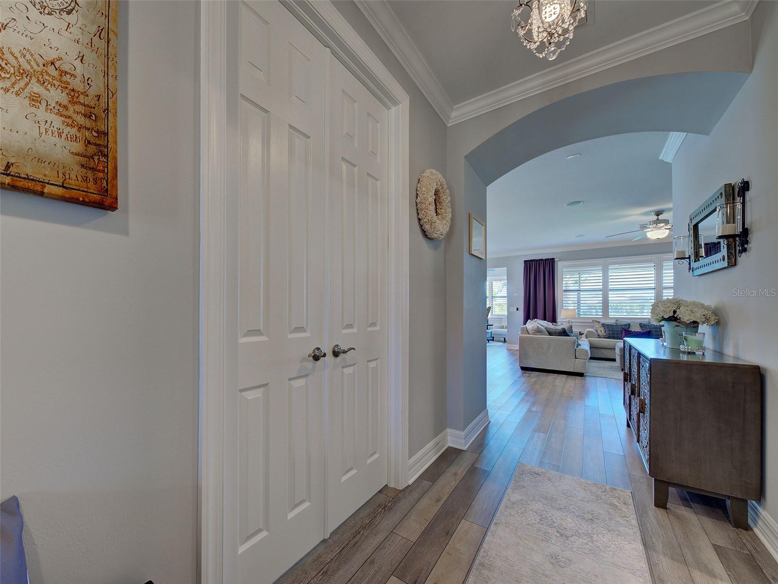 ISLANDWALK/THE WEST VLGS PH 8 - Residential