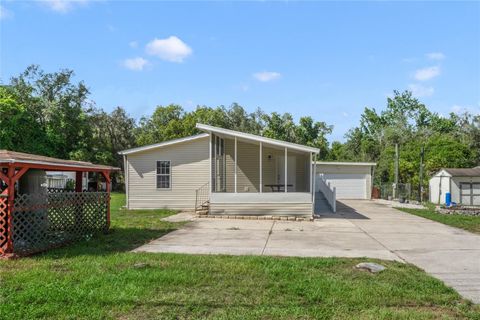 A home in DAVENPORT