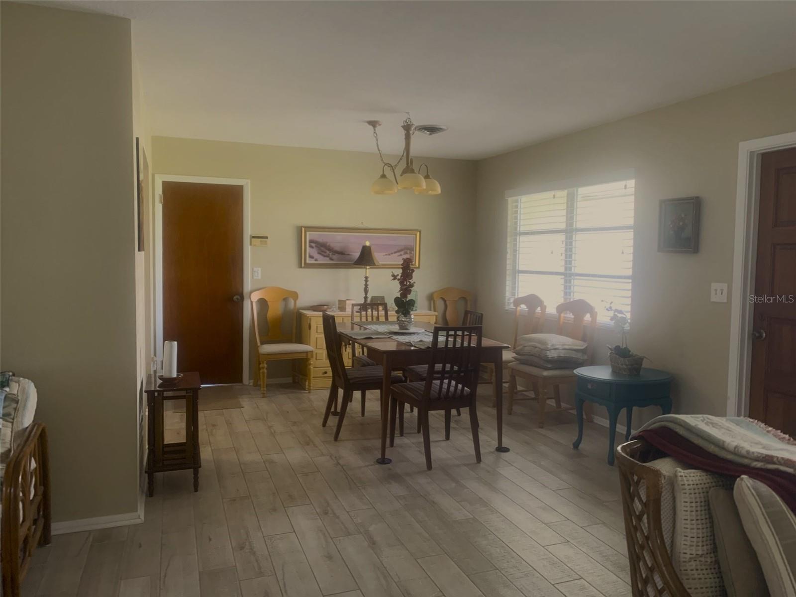 CLINTWOOD ACRES - Residential Lease