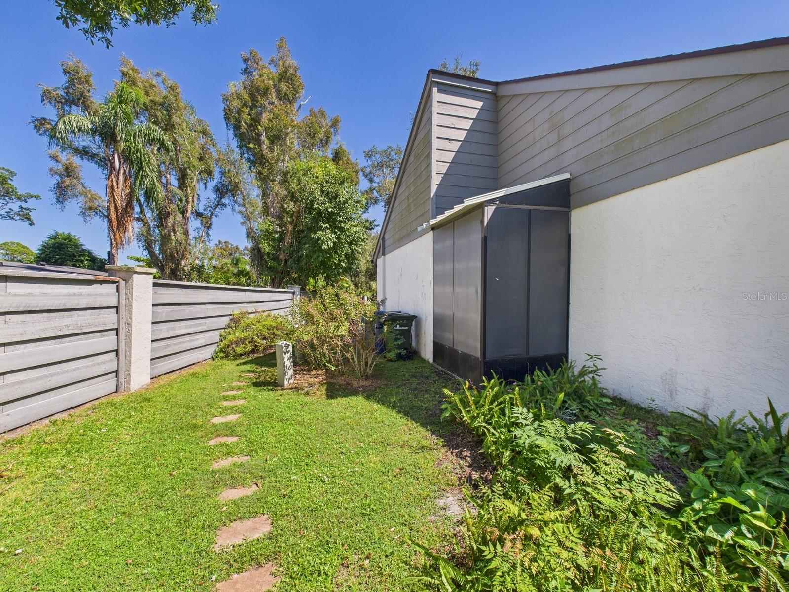 EAGLE CHASE - Residential