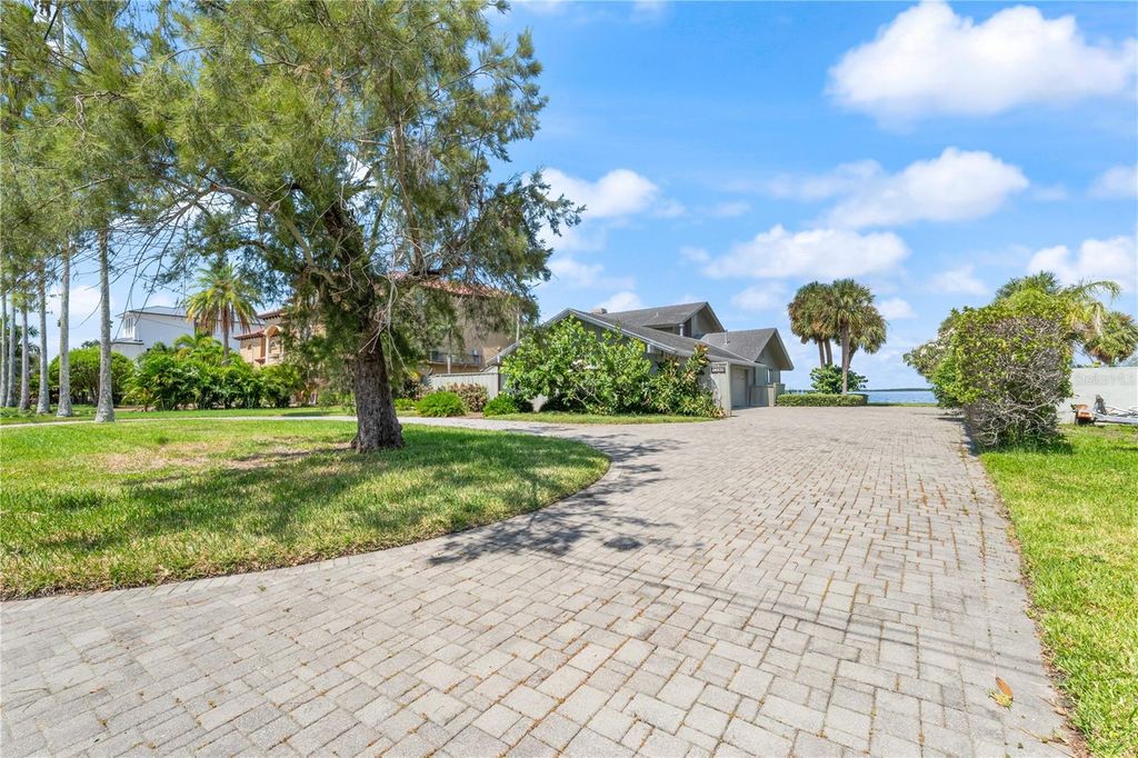 Photo of 1588 Santa Barbara Drive, Dunedin, FL 34698 (MLS # O6332619)