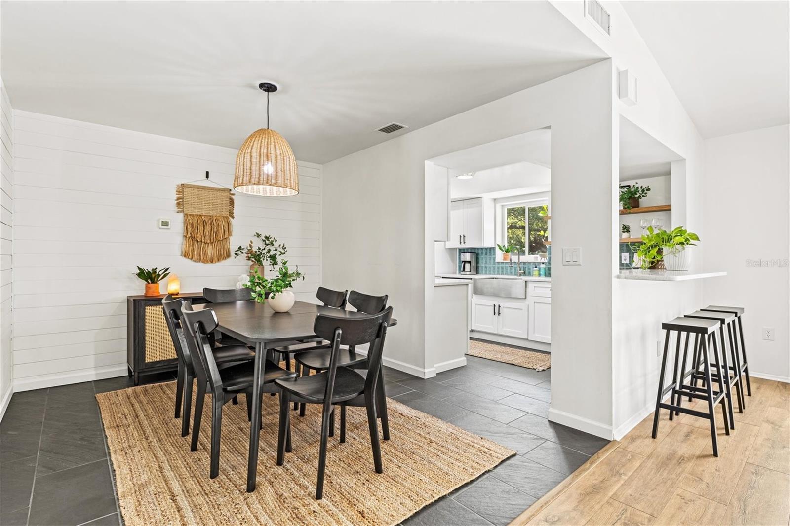 WOODBURY - Residential Lease