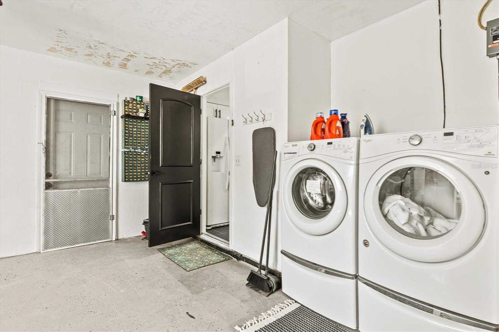 WOODBURY - Residential Lease