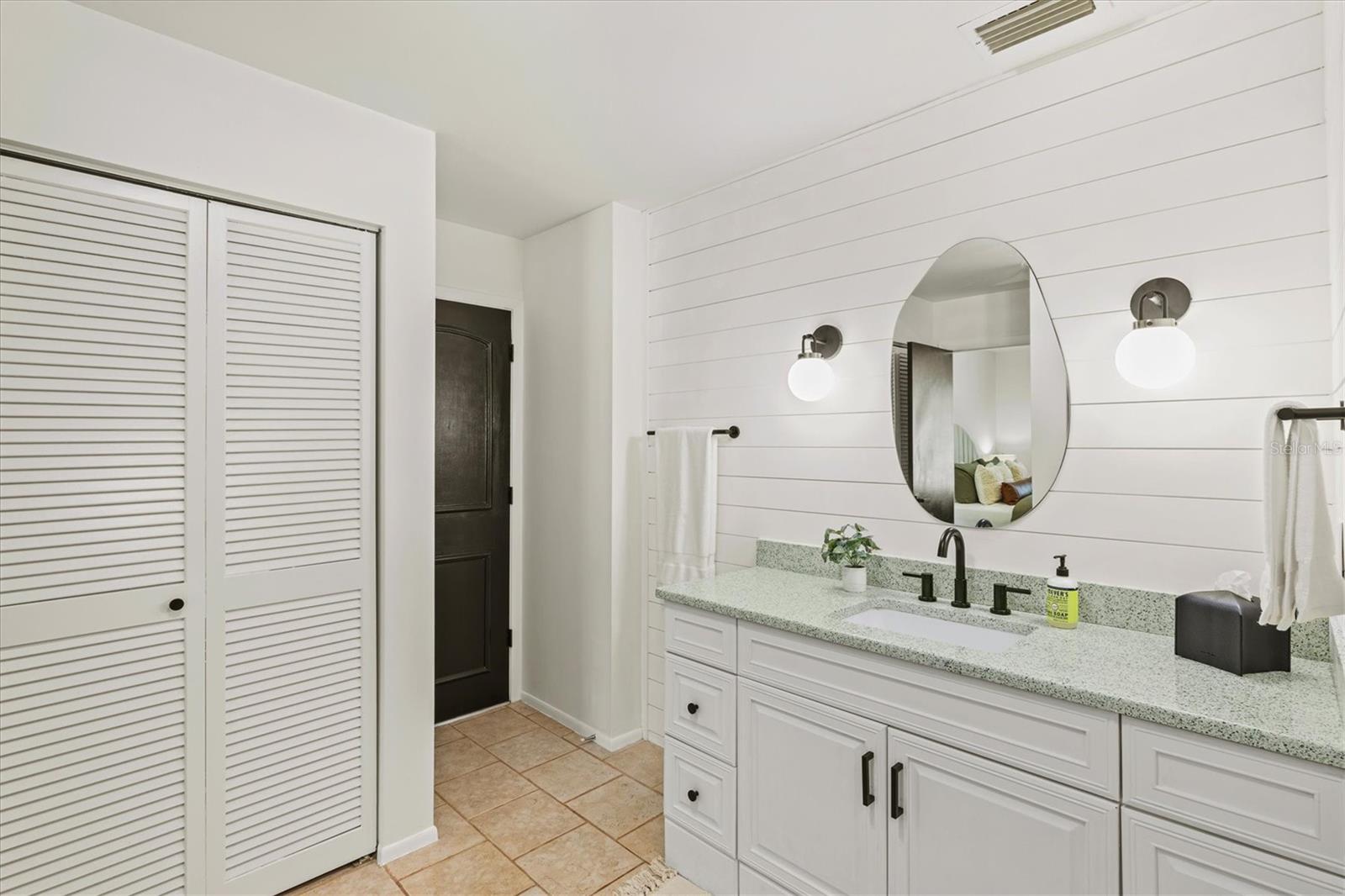 WOODBURY - Residential Lease