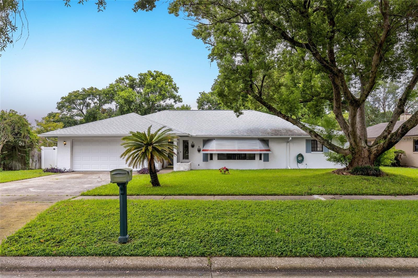 521 FERNWOOD DRIVE