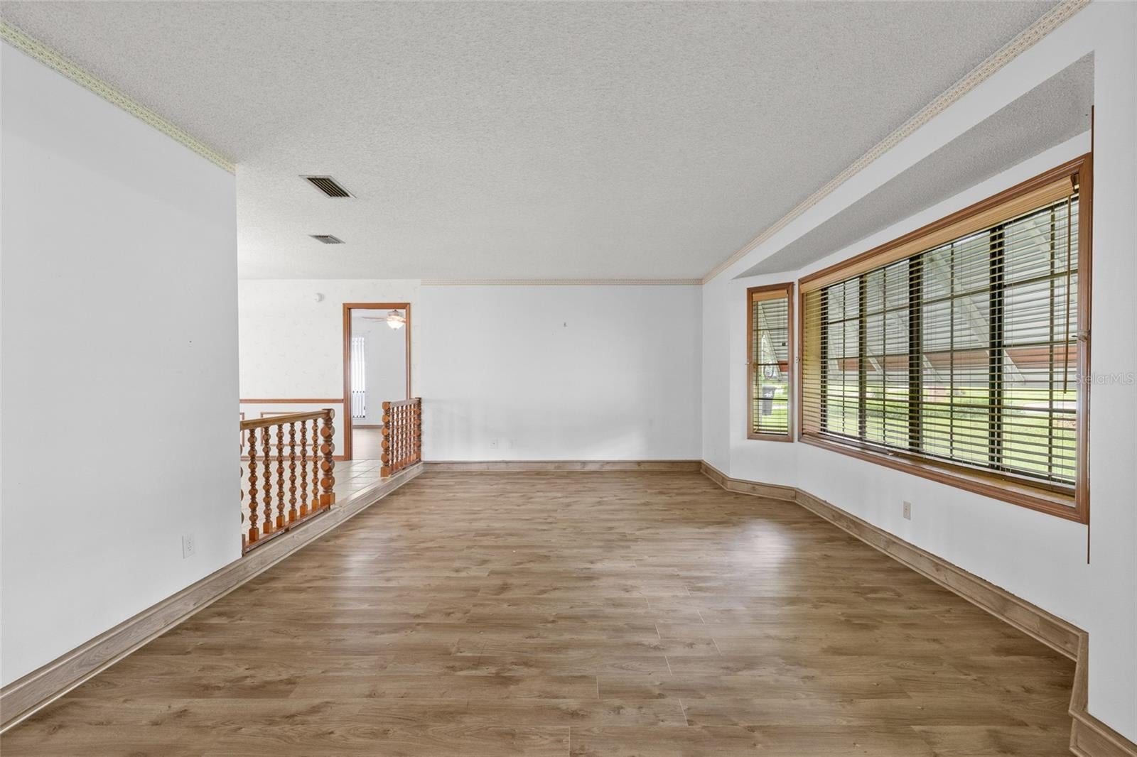 521 FERNWOOD DRIVE