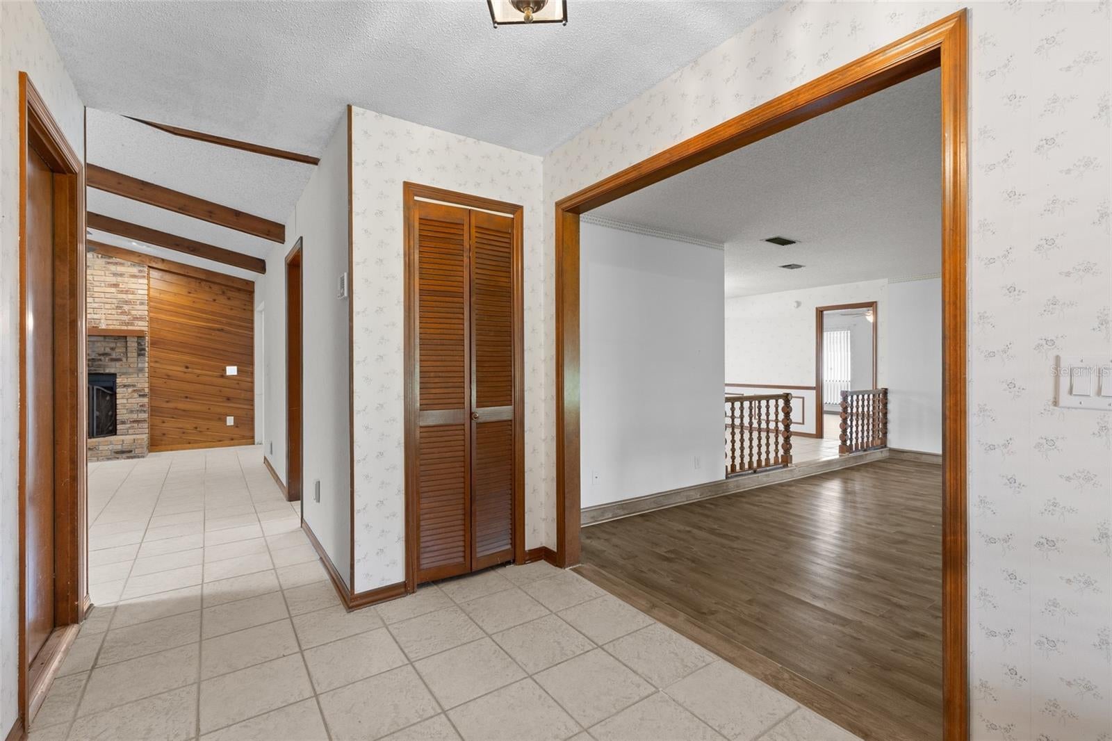 521 FERNWOOD DRIVE