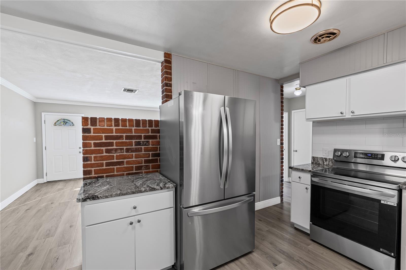 BAY PINES ESTATES - Residential