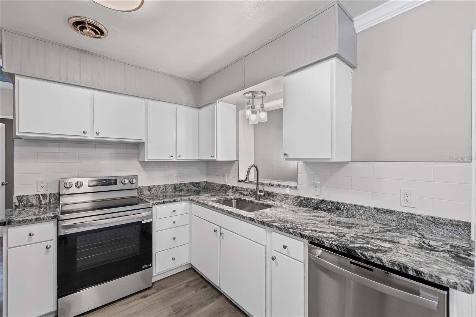 BAY PINES ESTATES - Residential