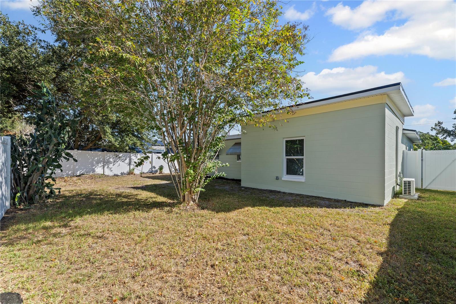 BAY PINES ESTATES - Residential