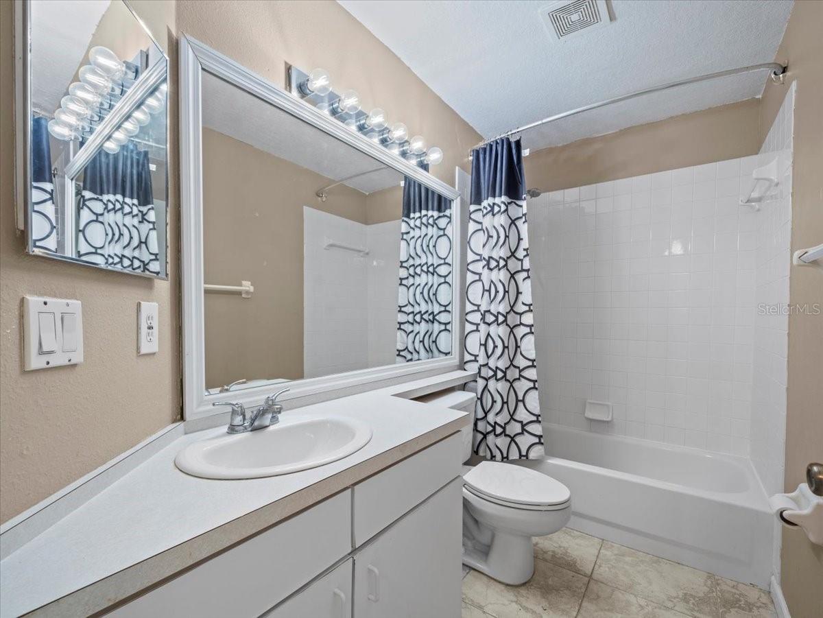 CALUSA TRACE UNIT IX PH I - Residential