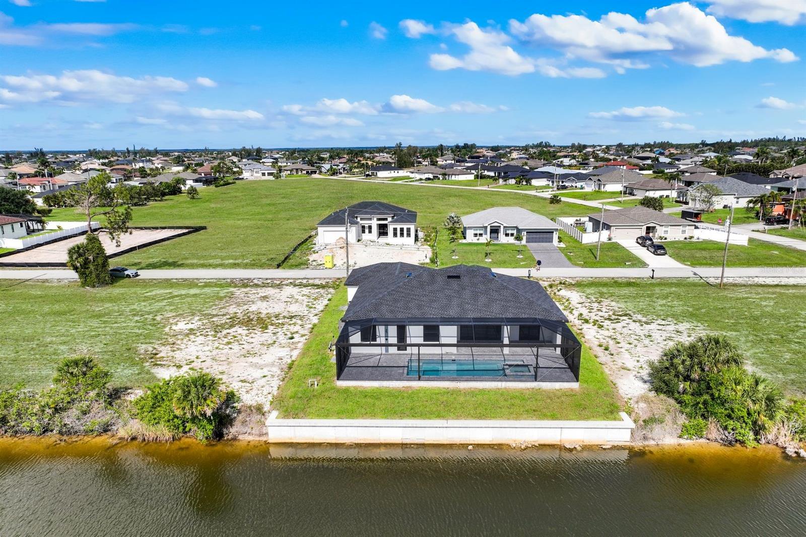 CAPE CORAL - Residential