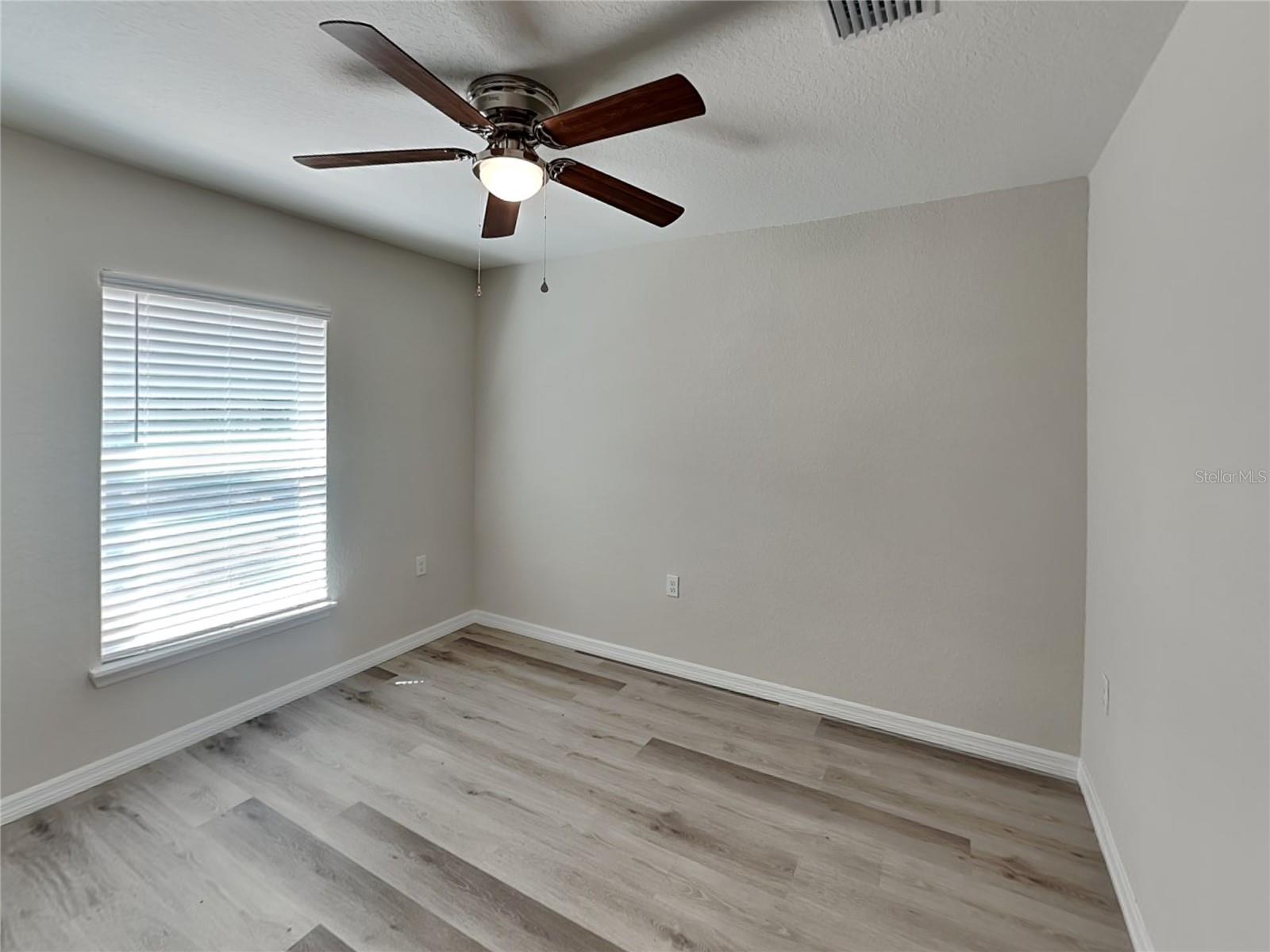 SILVER SPGS SHORES 09 - Residential Lease