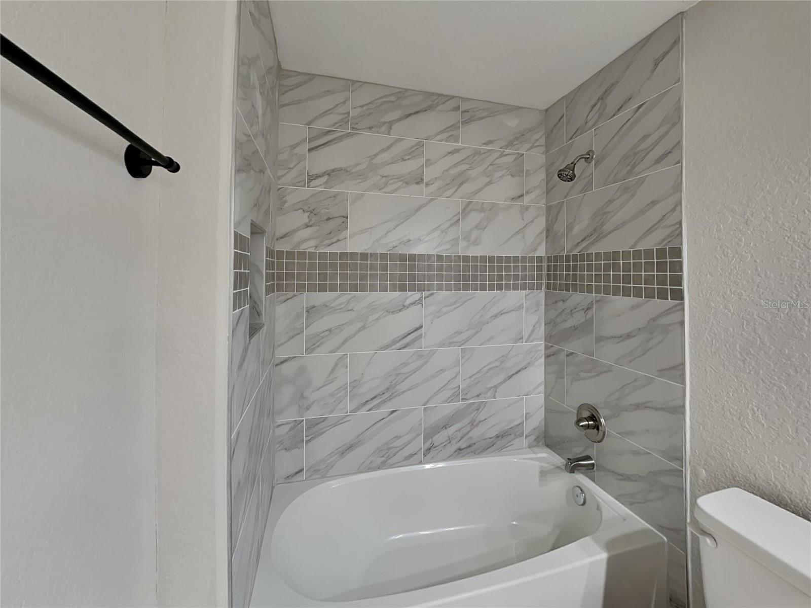 SILVER SPGS SHORES 09 - Residential Lease