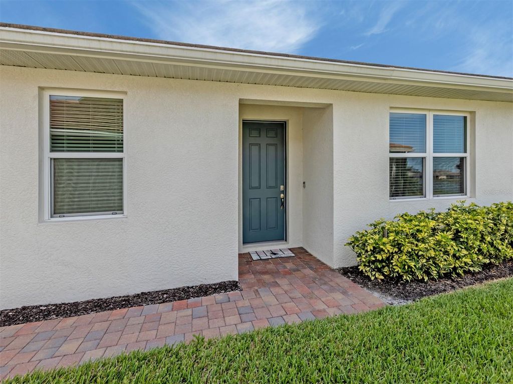 Photo of 749 Ibiza Loop, Venice, FL 34292 (MLS # N6143980)