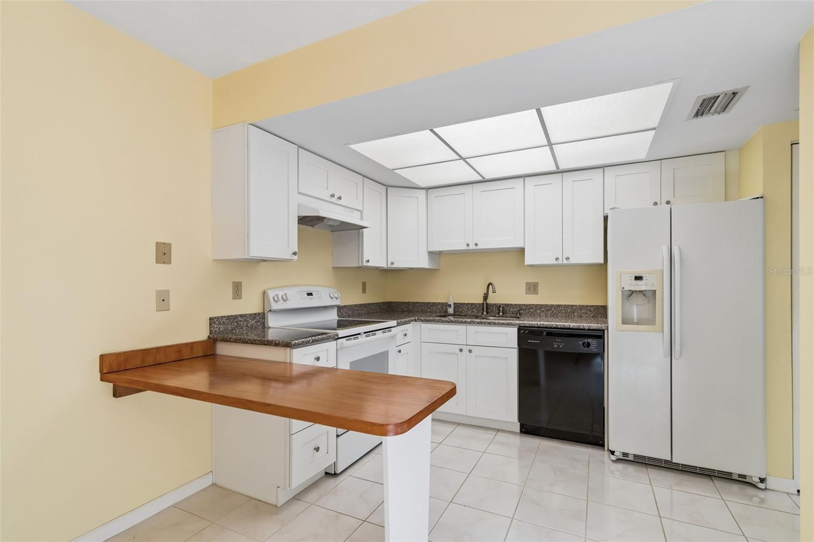 ORANGE TREE VILLAS CONDO - Residential