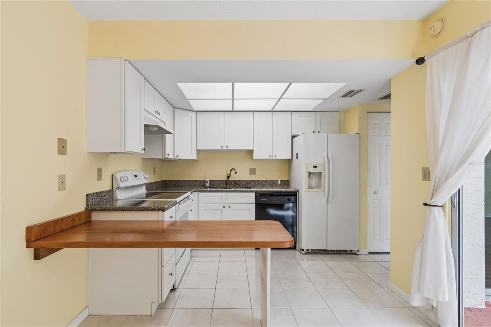 ORANGE TREE VILLAS CONDO - Residential