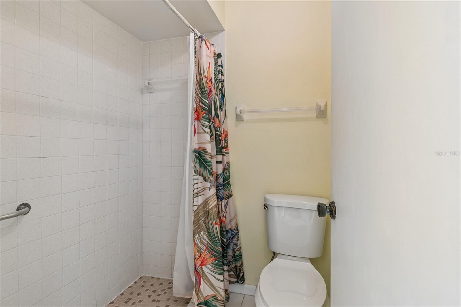 ORANGE TREE VILLAS CONDO - Residential