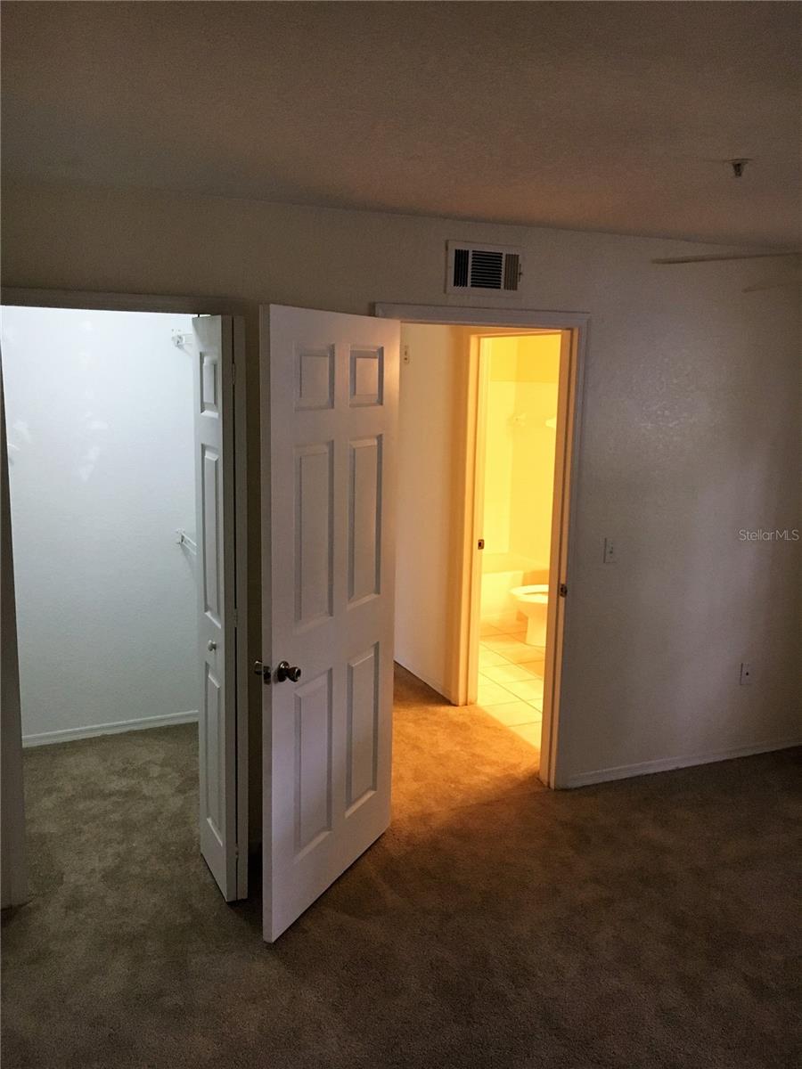 AUDUBON VLS/HUNTERS CRK CONDO - Residential Lease