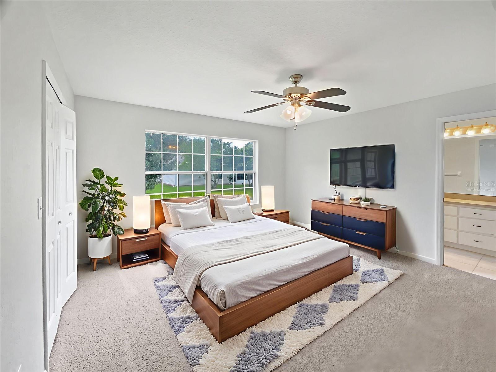 TAVARES LAKE SAUNDERS POINTE LT 01 - Residential