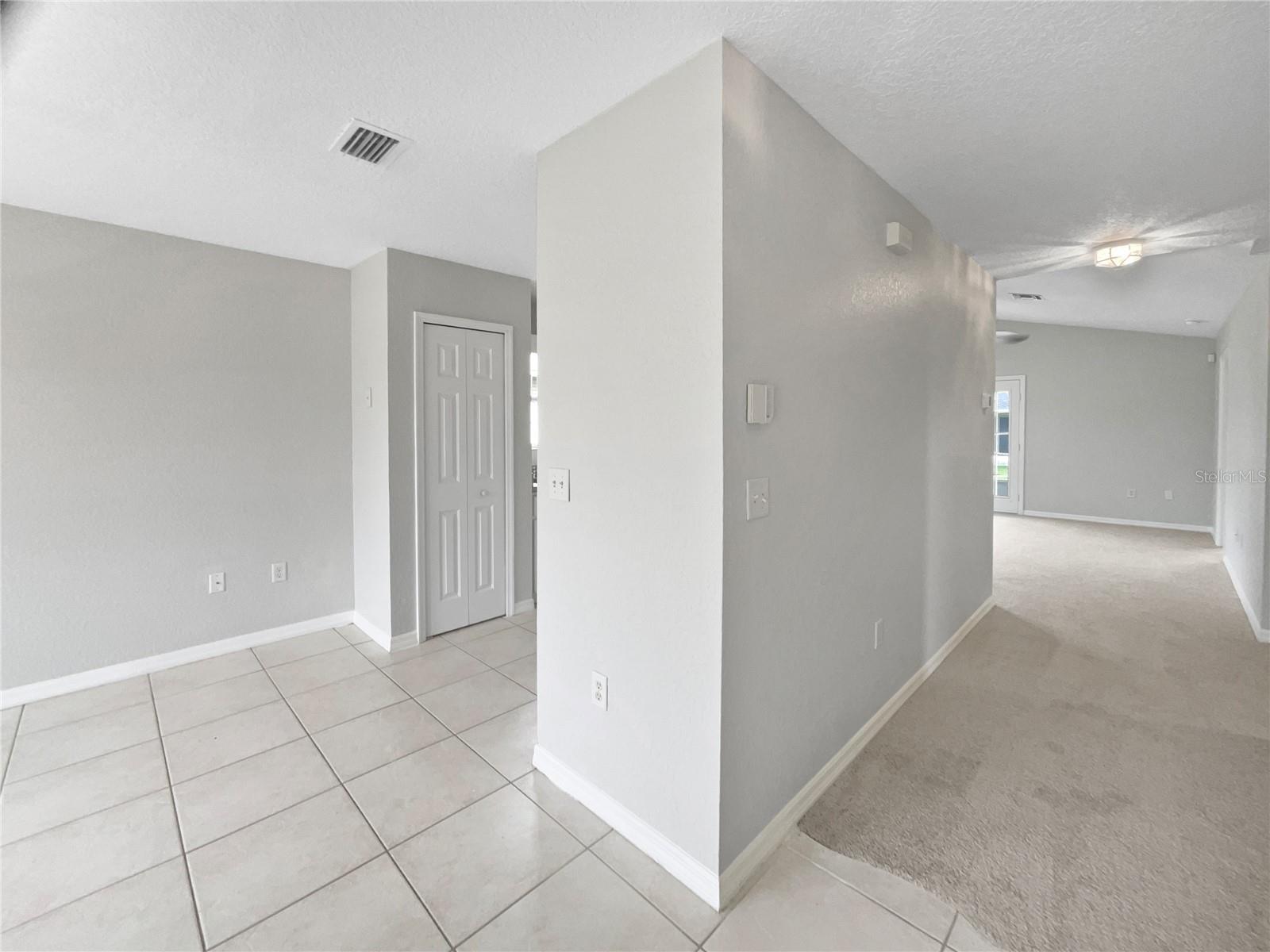 TAVARES LAKE SAUNDERS POINTE LT 01 - Residential