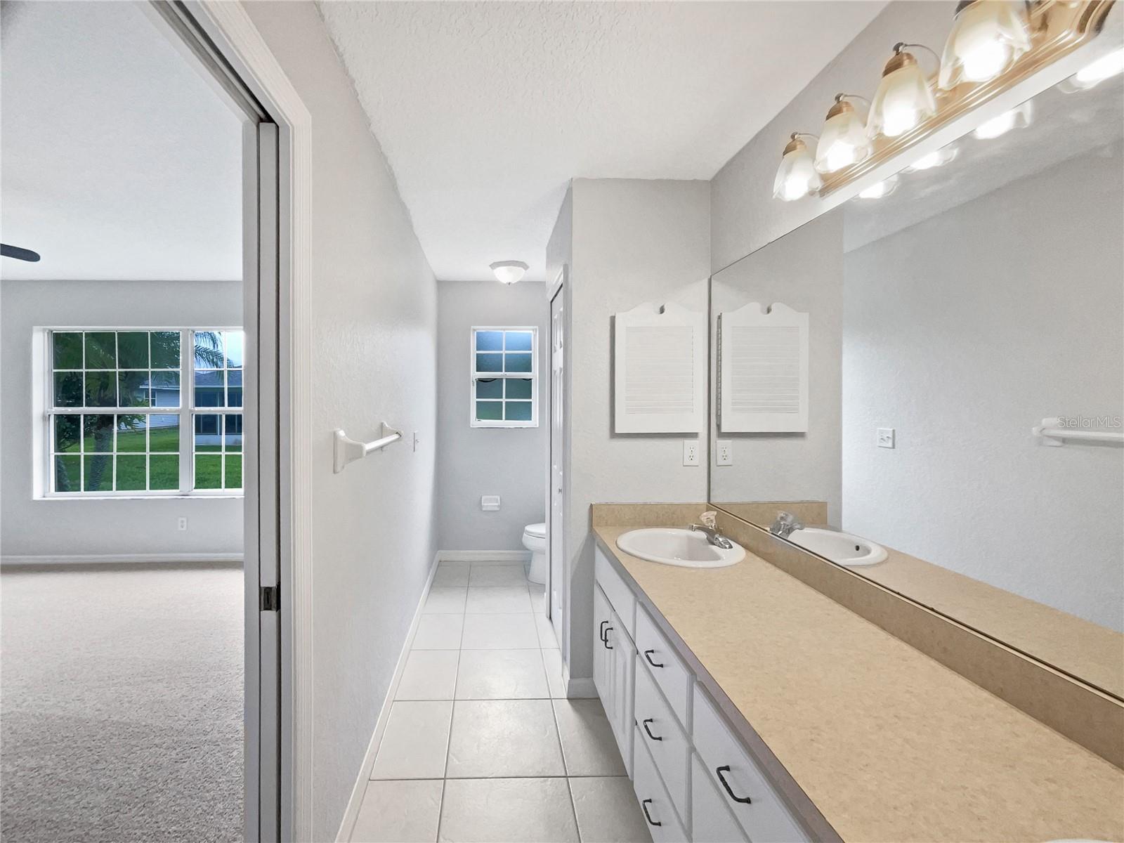 TAVARES LAKE SAUNDERS POINTE LT 01 - Residential