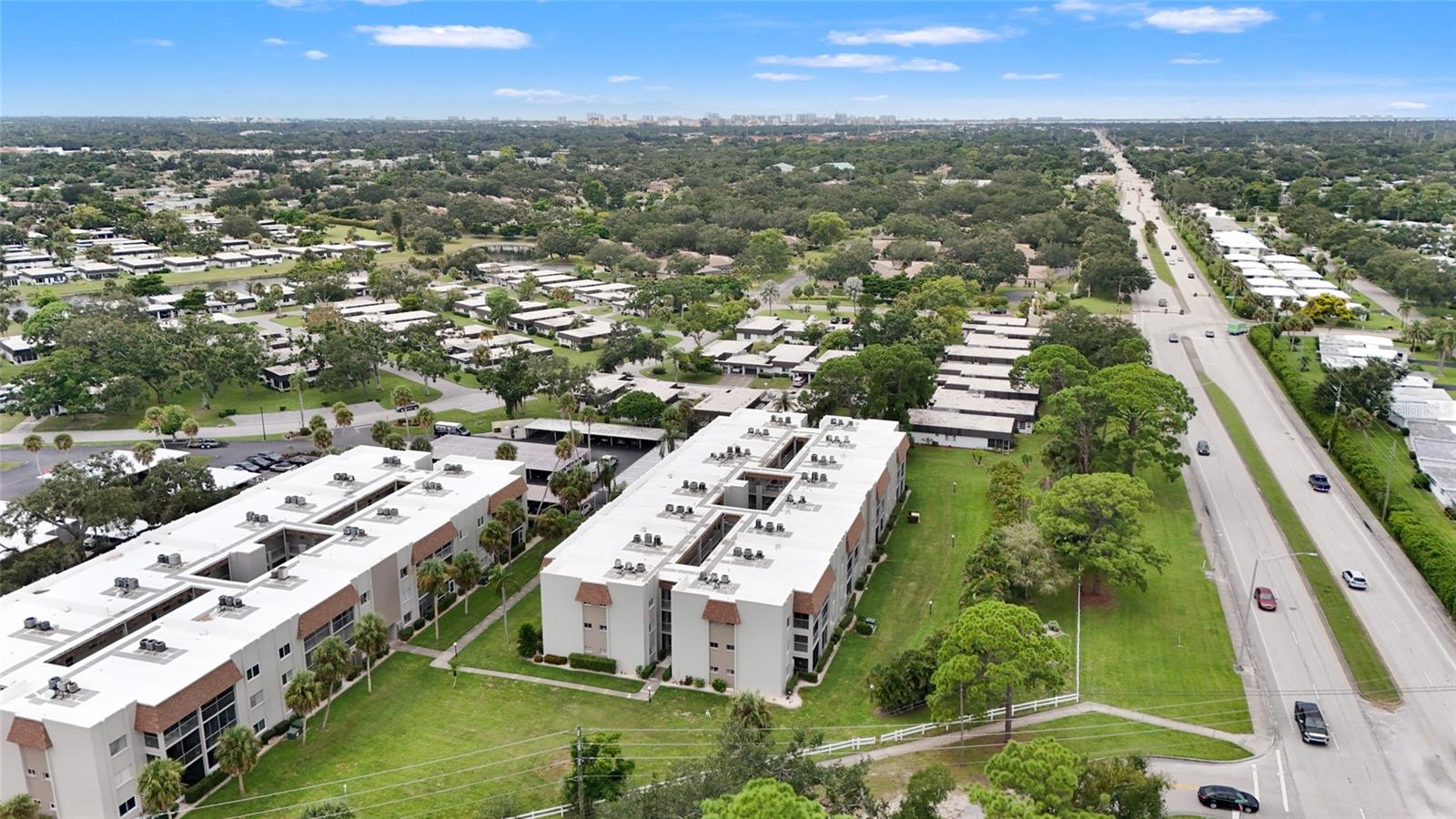 GLEN OAKS GARDEN APTS 3 - Residential