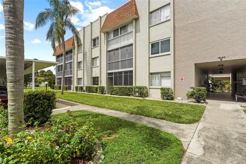 Photo of 1540 Glen Oaks Drive E #B134, Sarasota, FL 34232 (MLS # A4664941)