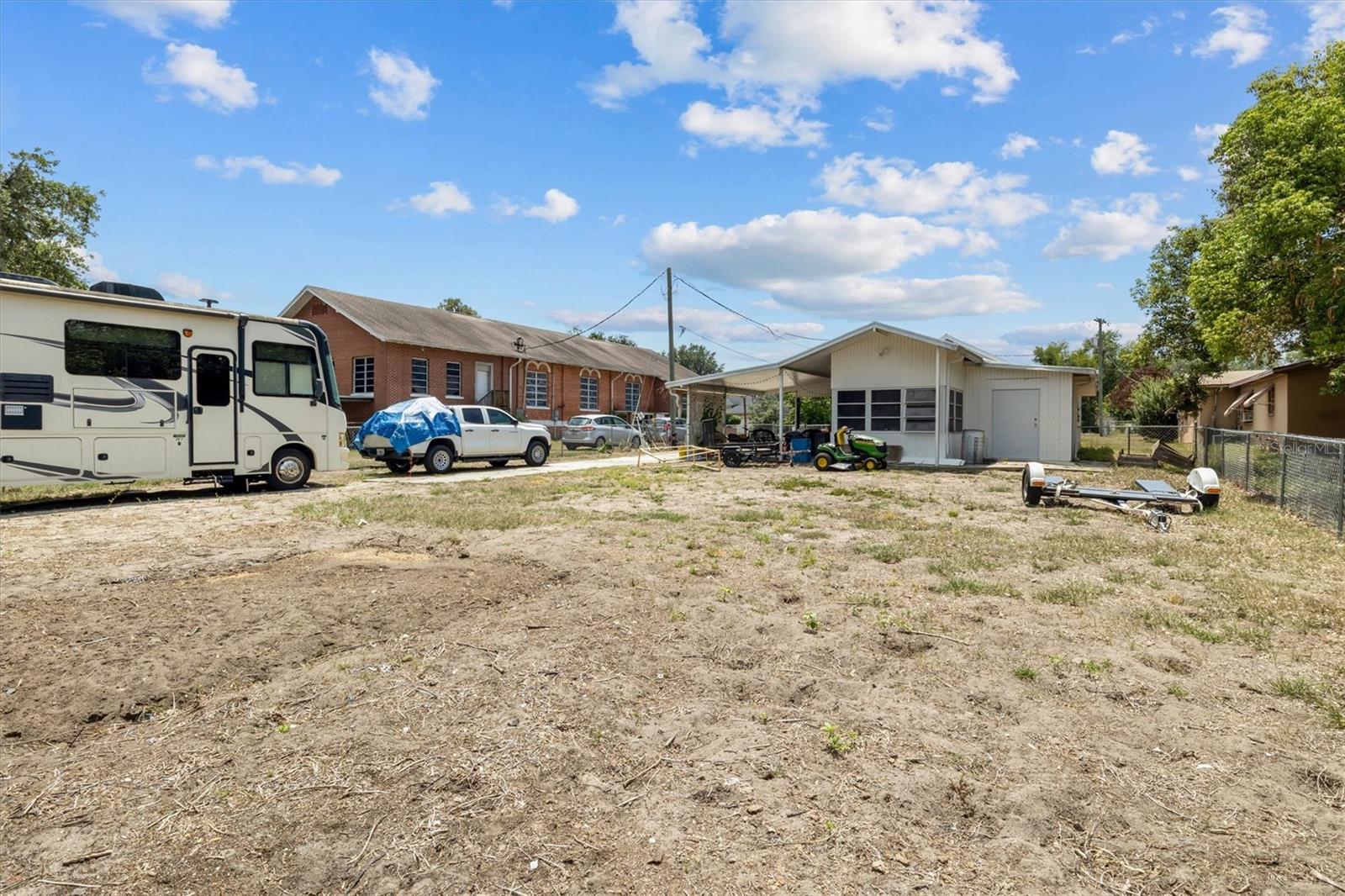 ORANGE PARK - Residential