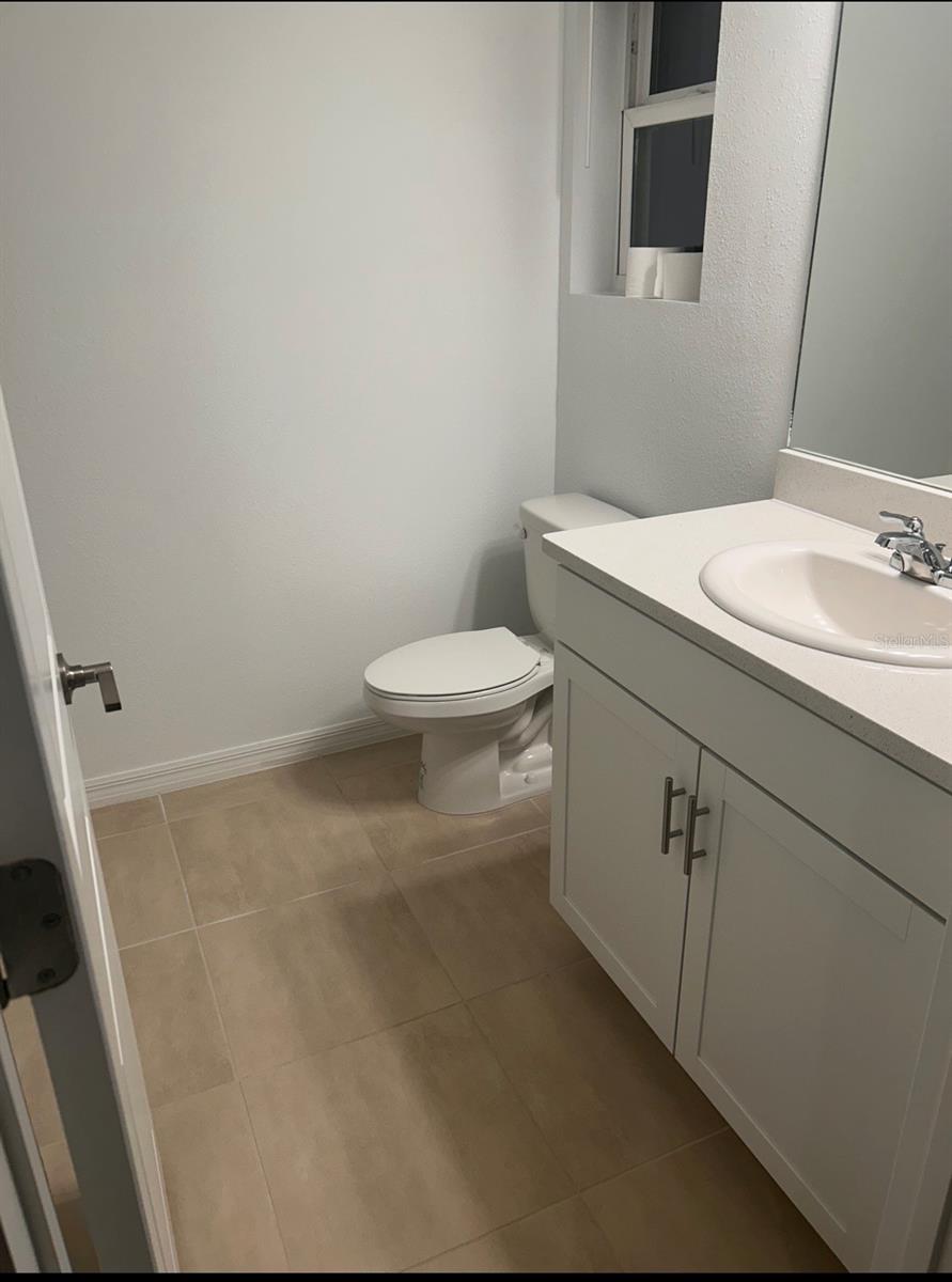 ARTISAN LAKES EDGESTONE NORTH PH I & II - Residential Lease