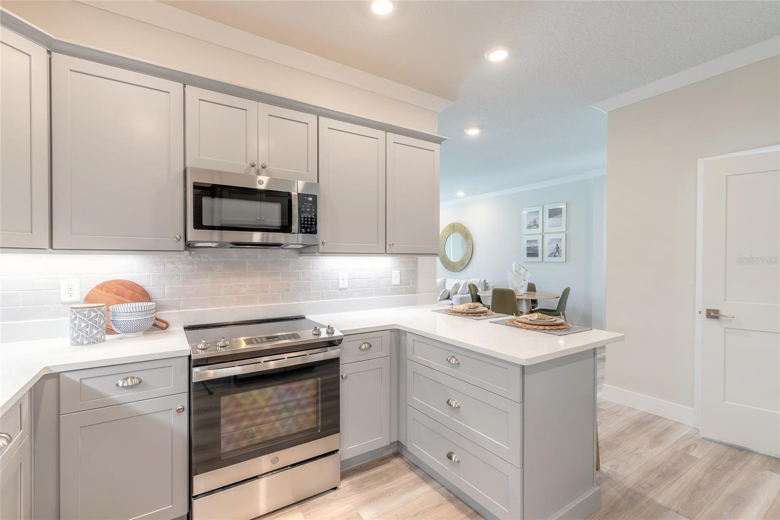 ISLES/VENETIAN BAY - Residential