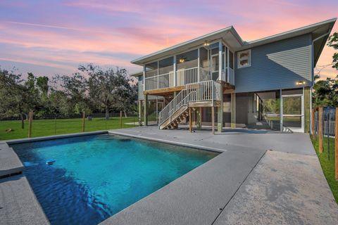 Photo of 6401 Mannheim Road, Bokeelia, FL 33922 (MLS # TB8346775) Photo of 6401 Mannheim Road, Bokeelia, FL 33922 (MLS # TB8346775)