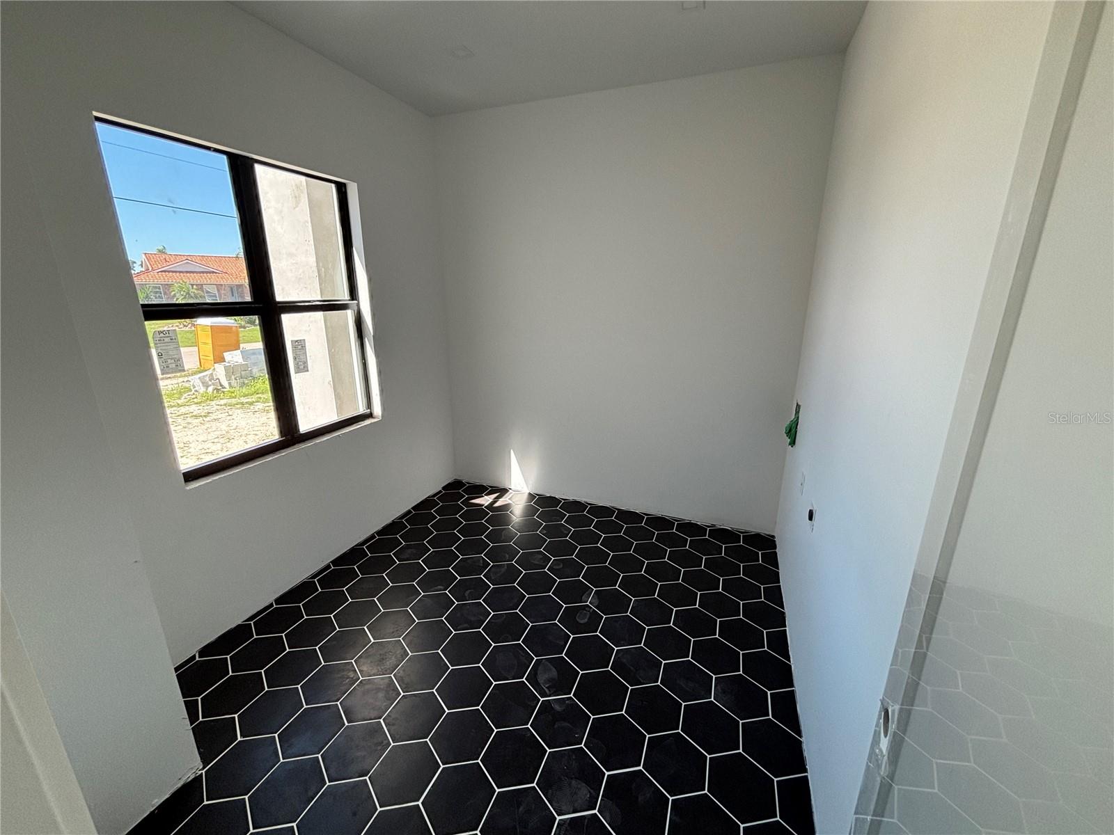 ROTONDA WEST PEBBLE BEACH - Residential