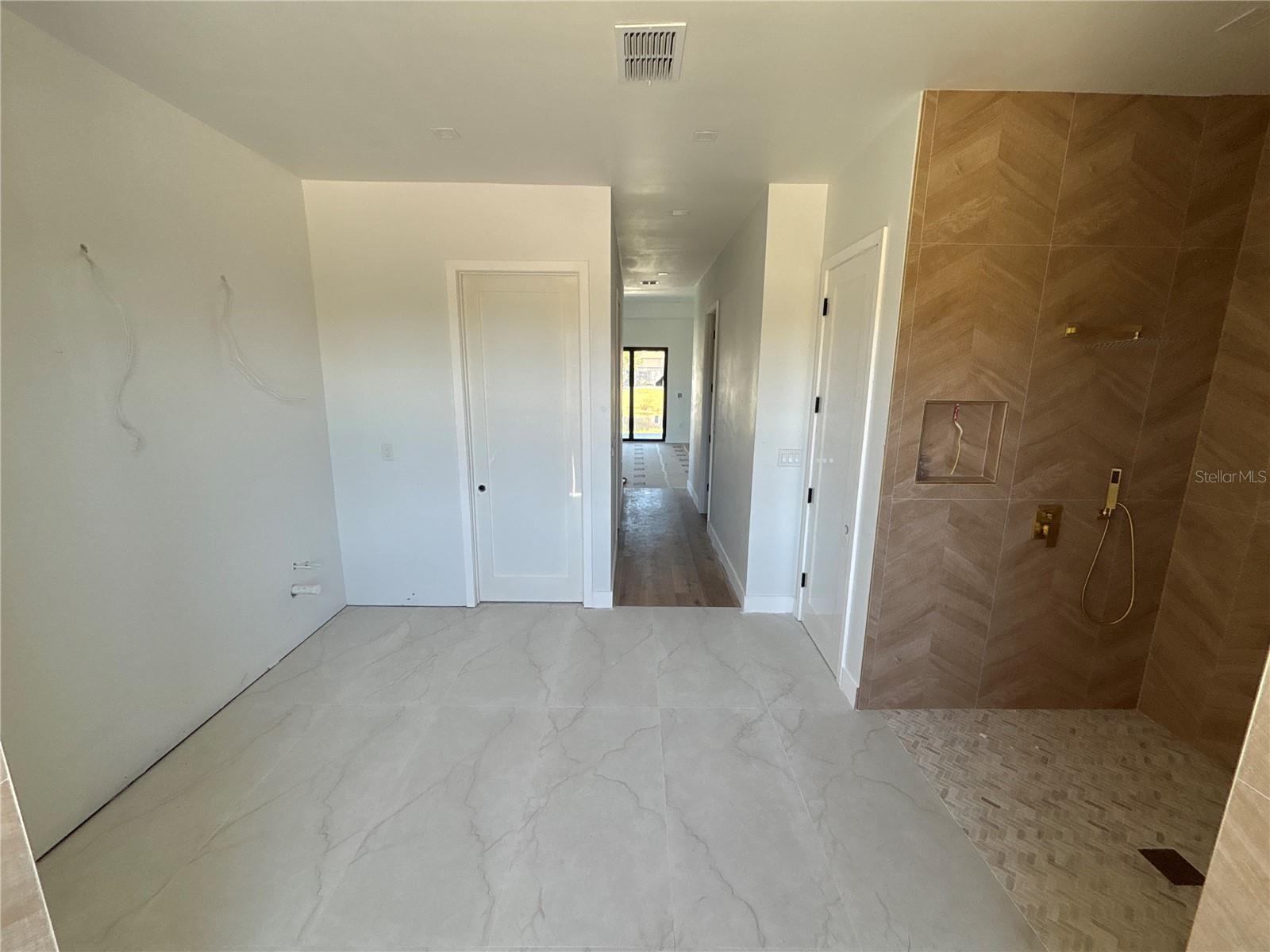 ROTONDA WEST PEBBLE BEACH - Residential