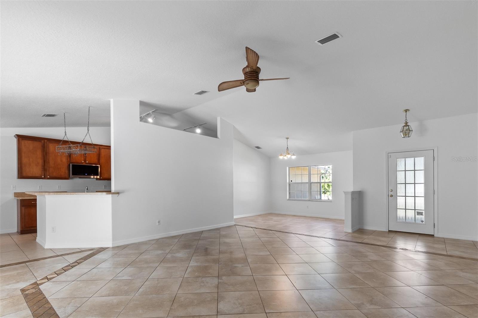SEMINOLE WOODS - Residential