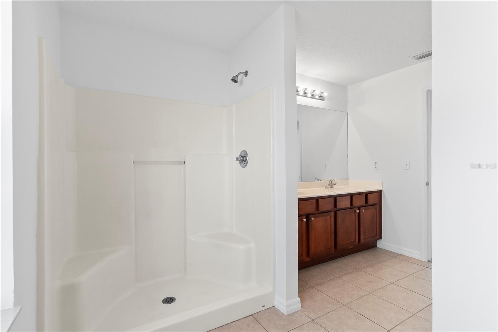 SEMINOLE WOODS - Residential