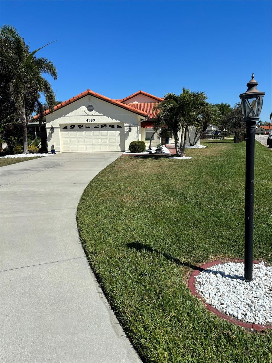 4989 CLUBVIEW COURT E